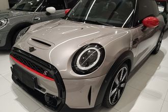 MINI 2023款 改款 2.0T COOPER S 艺术家