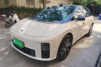 理想汽车 理想i6 2025款 四驱标准版