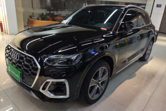 奥迪Q5L 2022款 改款 45T 豪华动感型