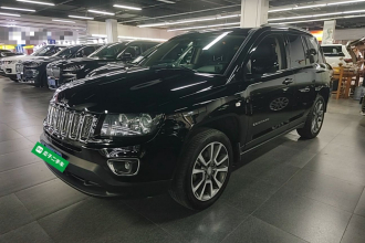 Jeep 指南者(进口) 2015款 2.0L 两驱豪华版