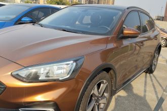 福特 福克斯Active 2020款 EcoBoost 180 自动劲潮型