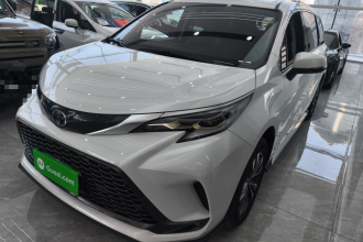 丰田 格瑞维亚 2023款 2.5L混动 豪华版