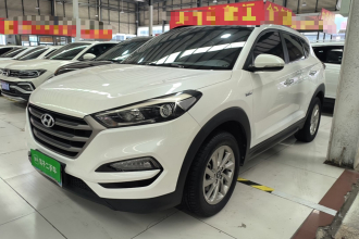 现代 途胜 2018款 1.6T 双离合两驱15周年特别版