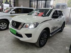 日产 途达 2020款 2.5L XE 手动两驱精英版