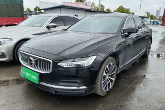 沃尔沃S90 2024款 B5 智逸豪华版