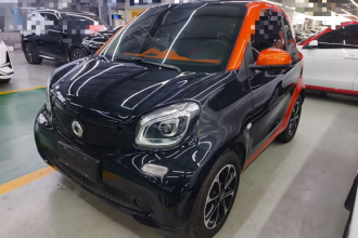 smart fortwo 2015款 1.0L 52千瓦硬顶激情版
