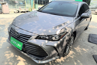 丰田 亚洲龙 2019款 双擎 2.5L XLE尊贵版 国VI