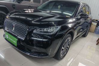 林肯 冒险家 2022款 2.0T 两驱尊享版