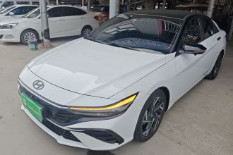 现代 伊兰特 2023款 1.5L CVT LUX尊贵版