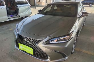 雷克萨斯ES 2023款 200 卓越版