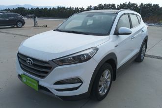 现代 途胜 2018款 1.6T 双离合两驱15周年特别版