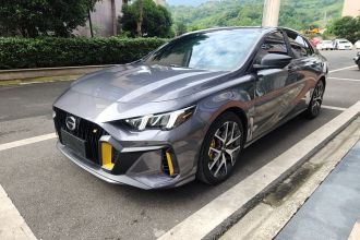 广汽传祺 影豹 2021款 270T DCT J16版