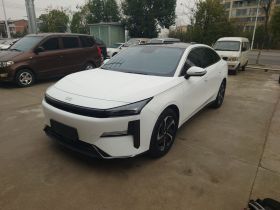 吉利银河 银河L6 2023款 125km MAX