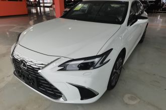 雷克萨斯ES 2025款 200 臻享版