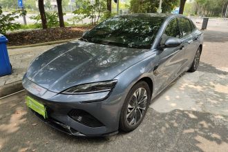 比亚迪 海豹 2022款 550km 标准续航后驱版尊贵型