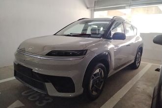 现代 EO 羿欧 2025款 两驱TECH版 64.2kWh