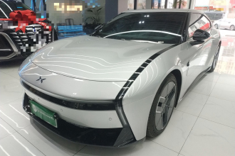 小鹏P7 2025款 702 长续航 Ultra