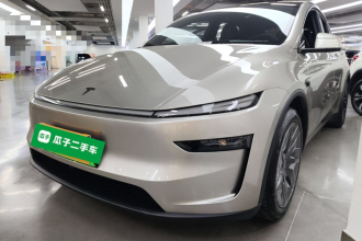 特斯拉 Model Y L 2025款 长续航全轮驱动版