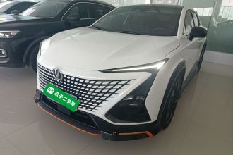 长安UNI-T 2022款 1.5T 运动版 尊贵型