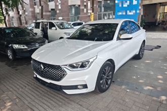 宝骏RC-6 2019款 1.5T CVT 24小时在线豪华型
