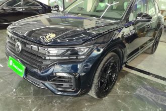 大众 途锐 2021款 3.0TSI 锐享版 曜黑运动套装