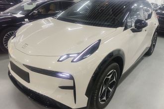 极氪X 2025款 五座后驱版