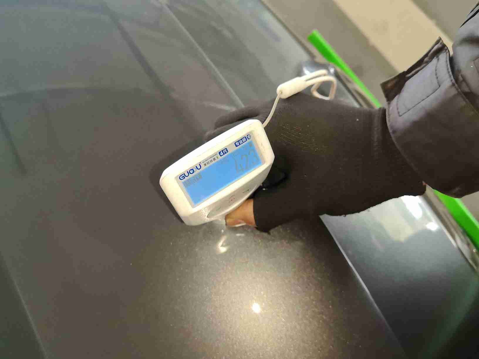 发动机舱盖钣金补漆实拍