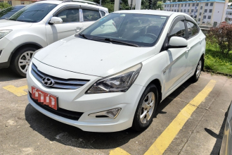 现代 瑞纳 2014款 1.4L 手动智能型GLS