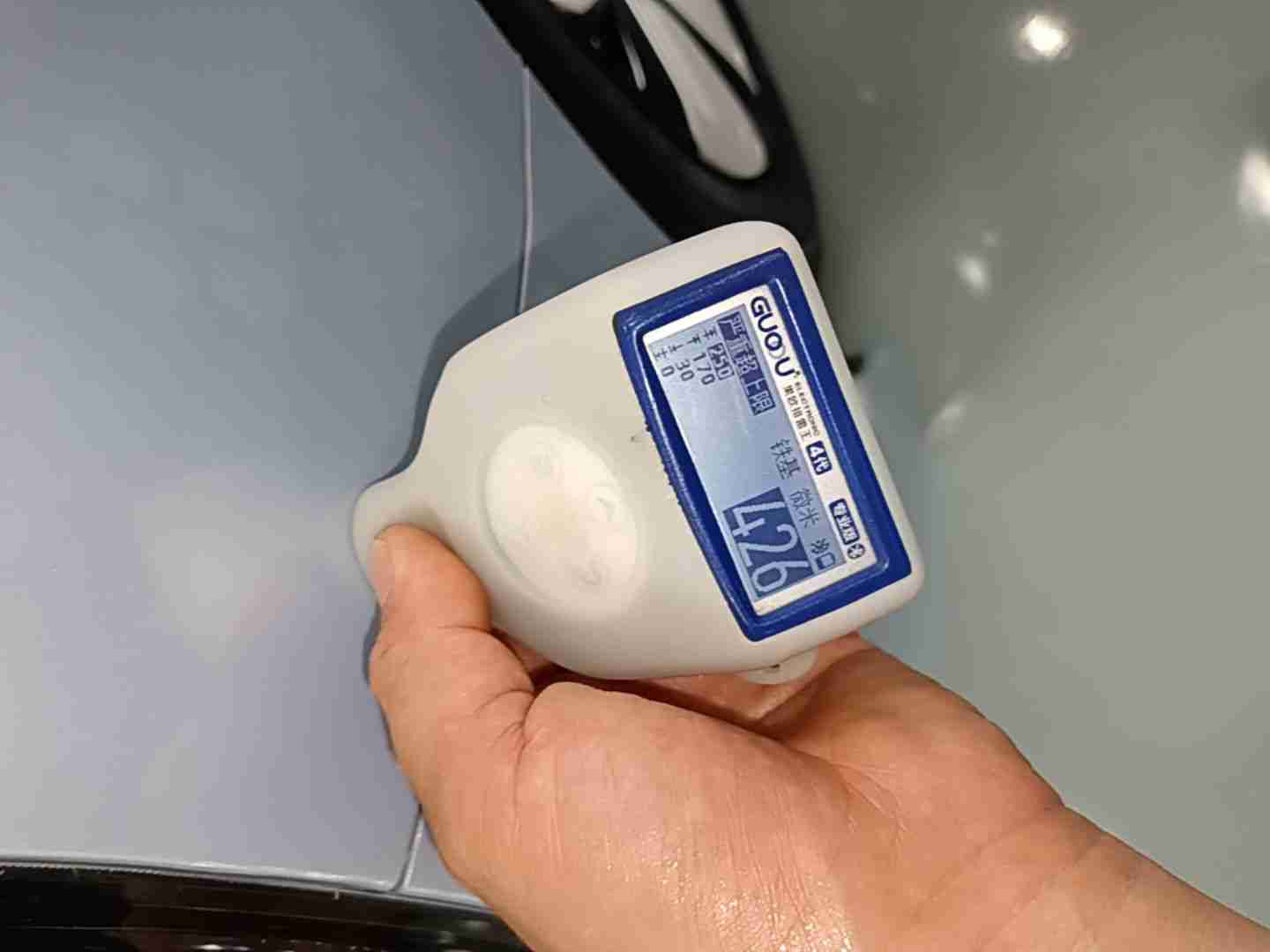 车辆左前侧外观展示
