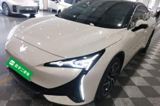 ARCFOX极狐 极狐 阿尔法S5 2025款 708MAX 200kW