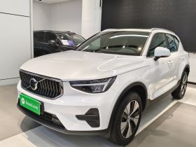 沃尔沃XC40 2025款 B3 智远豪华版