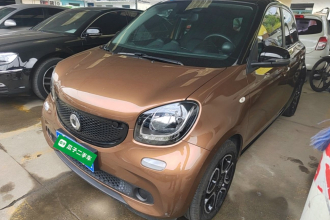 smart forfour 2016款 0.9T 66千瓦先锋版