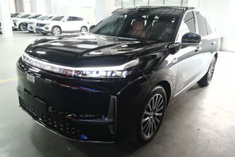 吉利银河 银河M9 2025款 210km 四驱领航版