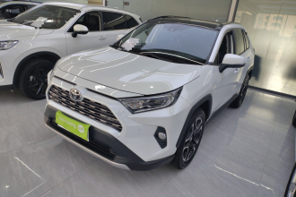 丰田 RAV4荣放 2022款 2.0L CVT两驱尊贵版