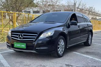 奔驰R级 2017款 R 320 4MATIC 商务型臻藏版