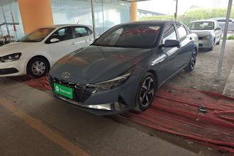 现代 伊兰特 2021款 1.5L CVT LUX尊贵版