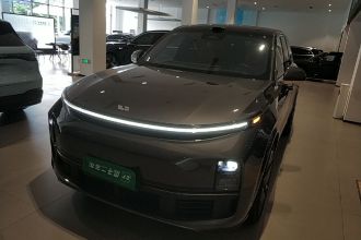 理想汽车 理想L8 2025款 Ultra 智能焕新版