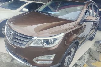 宝骏560 2015款 1.8L 手动豪华型