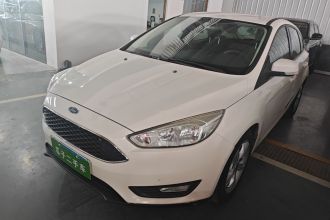 福特 福克斯 2015款 两厢 1.6L 自动舒适型