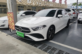 奔驰A级 2023款 A 200 L 动感型