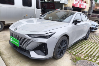 长安UNI-V 2022款 1.5T 尊贵型