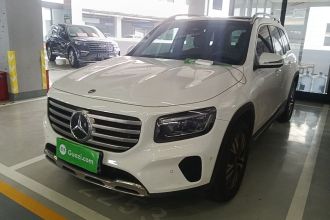 奔驰GLB 2024款 GLB 220 动感型