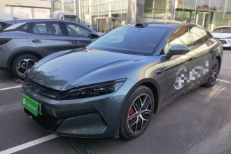 比亚迪 汉L 2025款 DM-i 200KM激光雷达旗舰型