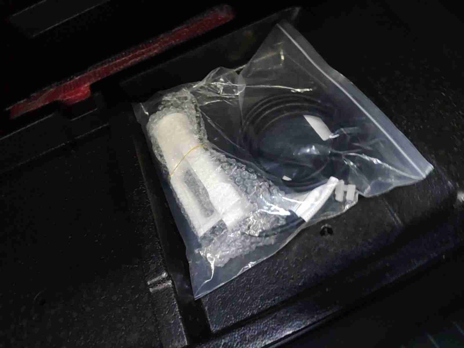 随车便携充电器确认存在