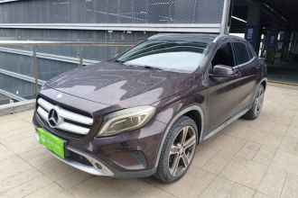 奔驰GLA 2015款 GLA 220 4MATIC 豪华型