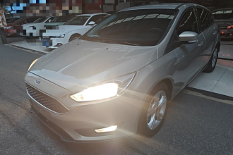 福特 福克斯 2017款 两厢 1.6L 自动舒适型智行版