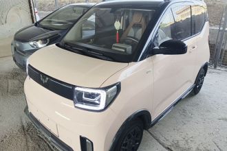 五菱汽车 宏光MINIEV 2022款 GAMEBOY 200km 玩乐款 磷酸铁锂