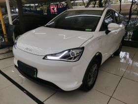 哪吒汽车 哪吒V 2021款 标准续航娱乐版升级型