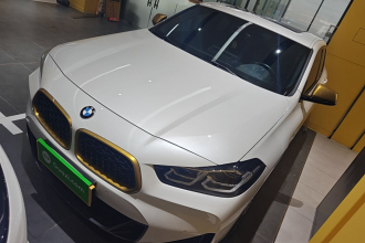 宝马X2 2023款 xDrive 25i 曜熠版