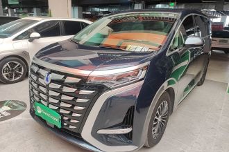 腾势D9 2022款 DM-i 970 四驱尊荣型